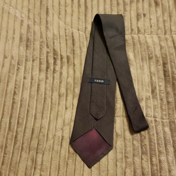 To IZOD silk ties - Picture 2 of 7
